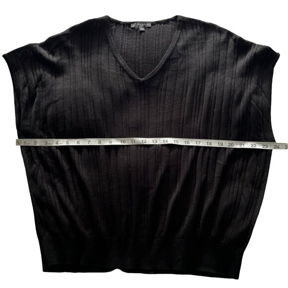 Black Blouse Comfy V-Neck Women's Top Size XL. Like new. - Picture 5 of 7